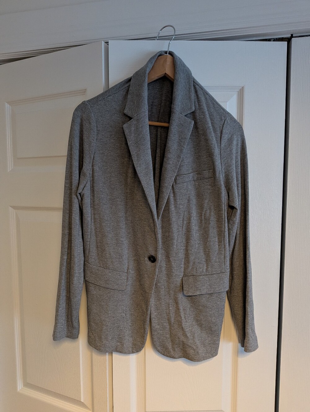 Uniqlo grey cotton-blend blazer style jacket (large)